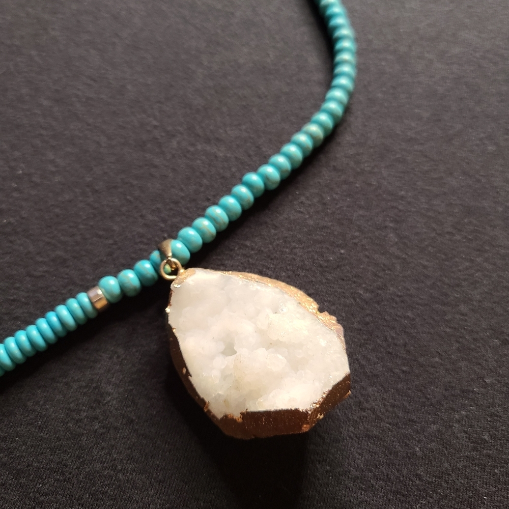 Turquoise necklace with white crystal
